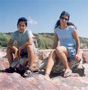 A Daniela e o Bruno em Vila Nova de Mil Fontes - 2003